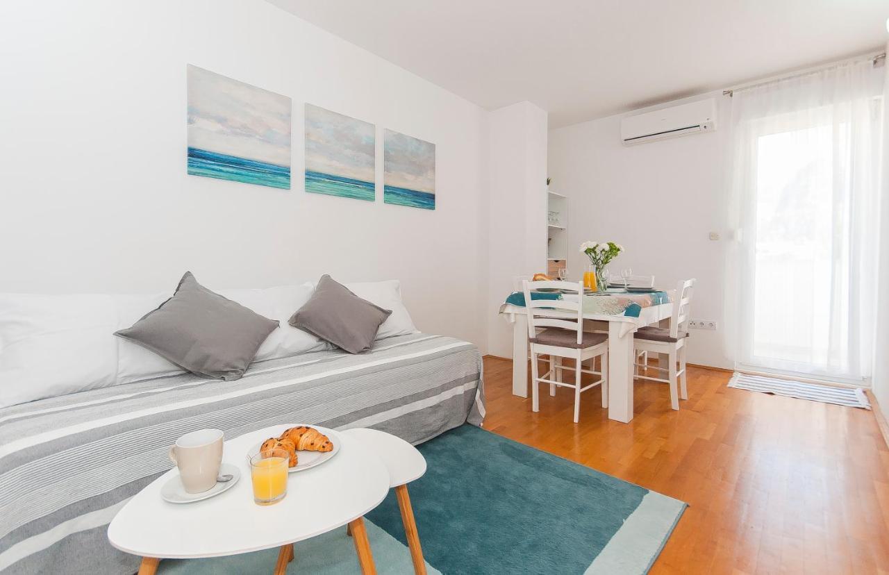 Apartment Luna โอมิช ภายนอก รูปภาพ